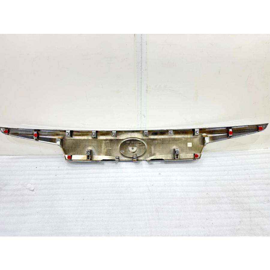 アルファード30 AGH30W 後期 純正メッキリアガーニッシュ 76801-58220