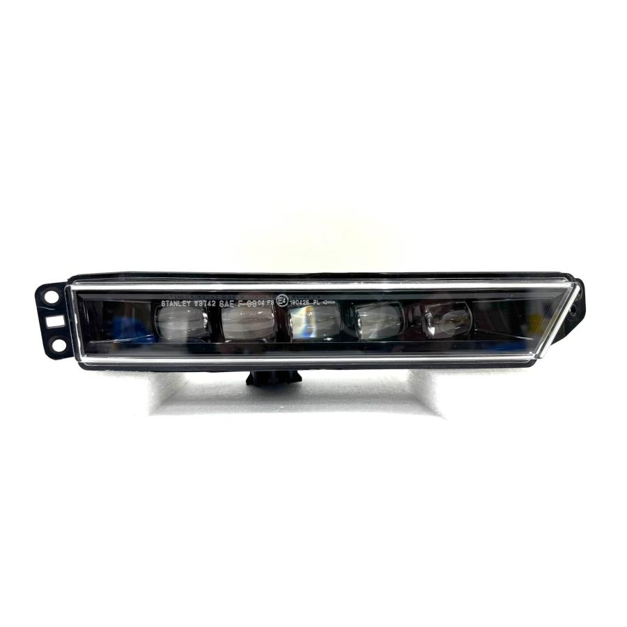☆良品☆ ホンダ ヴェゼル RV3 純正 右 LED フォグランプ STANLEY