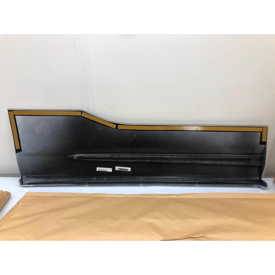 30アルファードモデリスタサイドスカート D2611-45910-A0 新品 30アルファードモデリスタサイドスカート D2611-45910-A0 新品