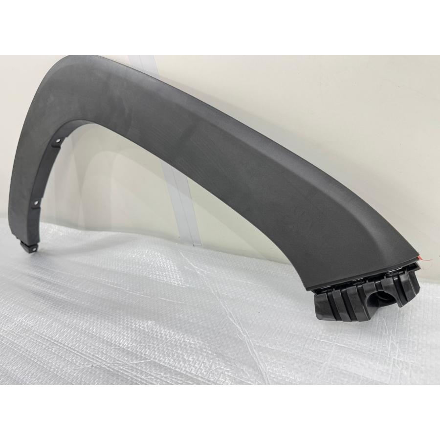 未使用】ハスラー MR52S/MR92S 純正フロントフェンダーアーチモール 右