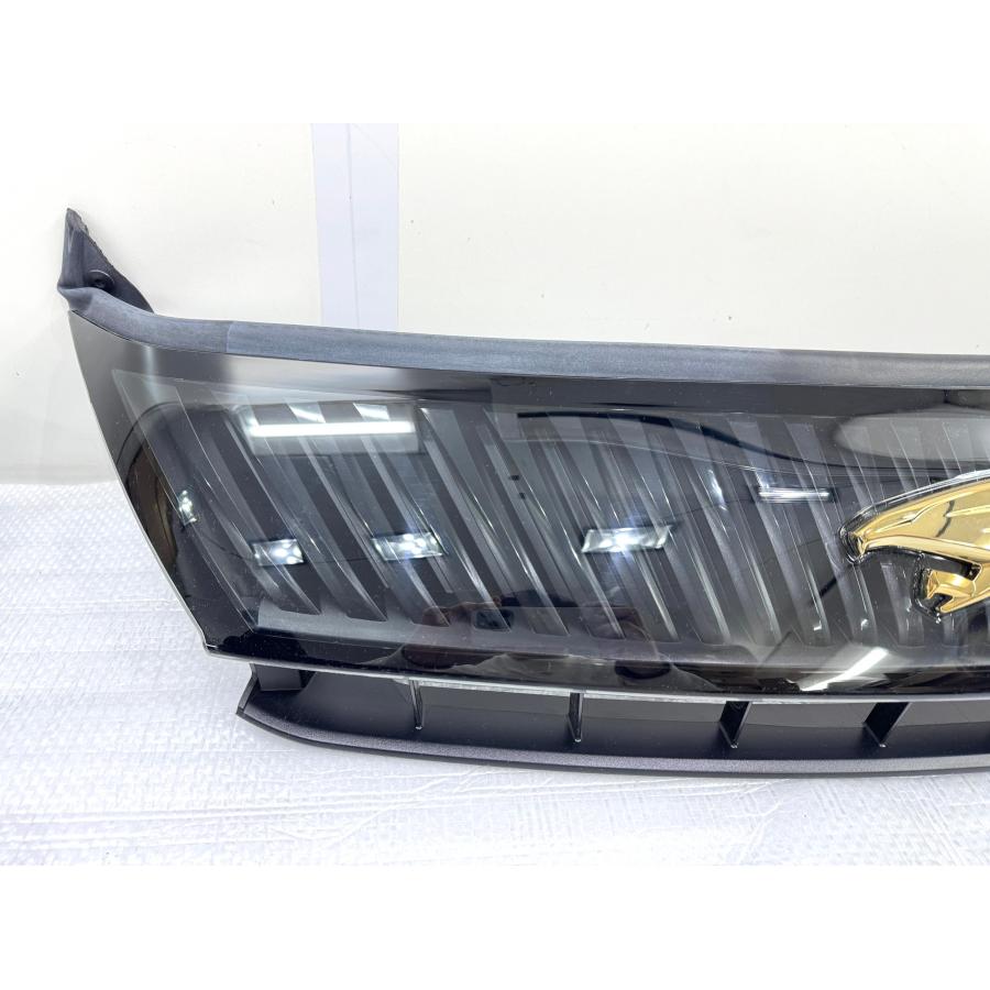 ★60ハリアー　前期★フロントグリル★未使用品★ 53114-48030740 未使用】ハリアー60 ZSU60/AVU65 前期 純正フロントグリル 53114-48030