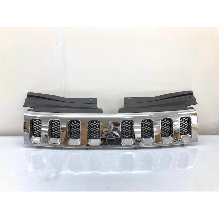 ミツビシ デリカ D:5 CV5W 前期 純正 フロントグリル〈カメラ無