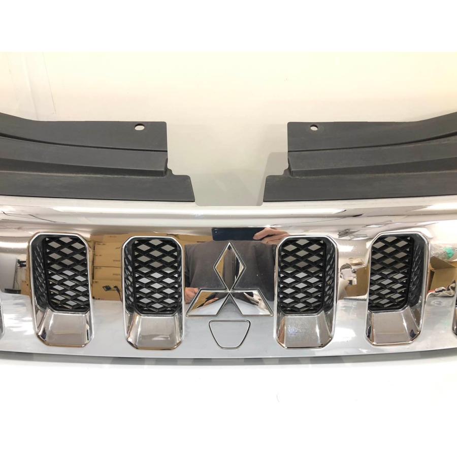 ミツビシ デリカ D:5 CV5W 前期 純正 フロントグリル〈カメラ無
