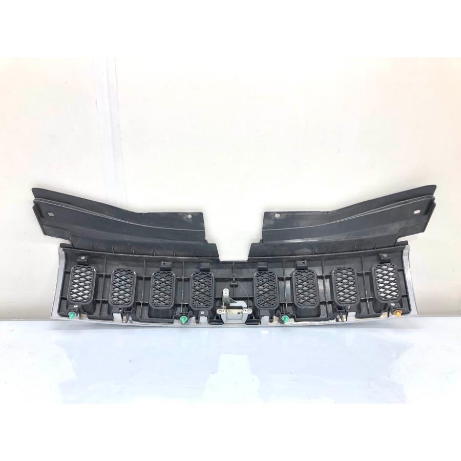 ミツビシ デリカ D:5 CV5W 前期 純正 フロントグリル〈カメラ無