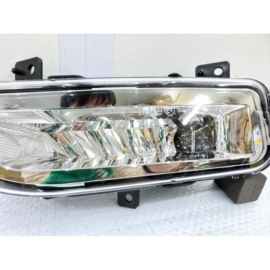 良品】エクストレイル T32・セレナ C27 純正フォグライト 左 B6155
