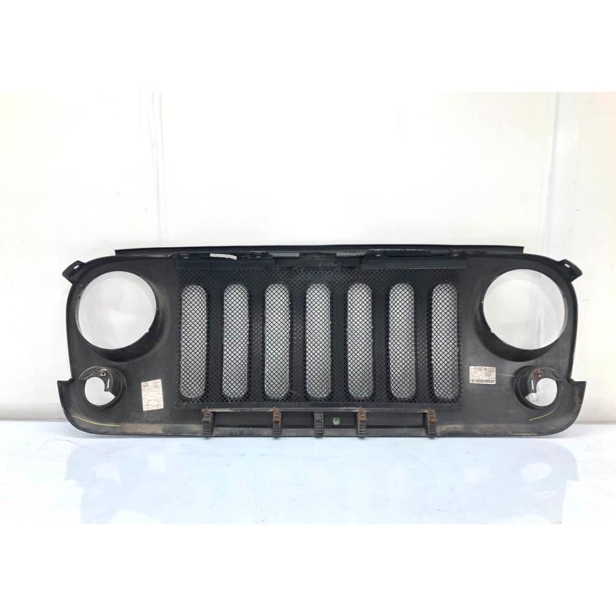 jkラングラー純正グリル Jeep/ジープラングラー JK 純正フロントグリル 黒 1BM91TRM （G38-10