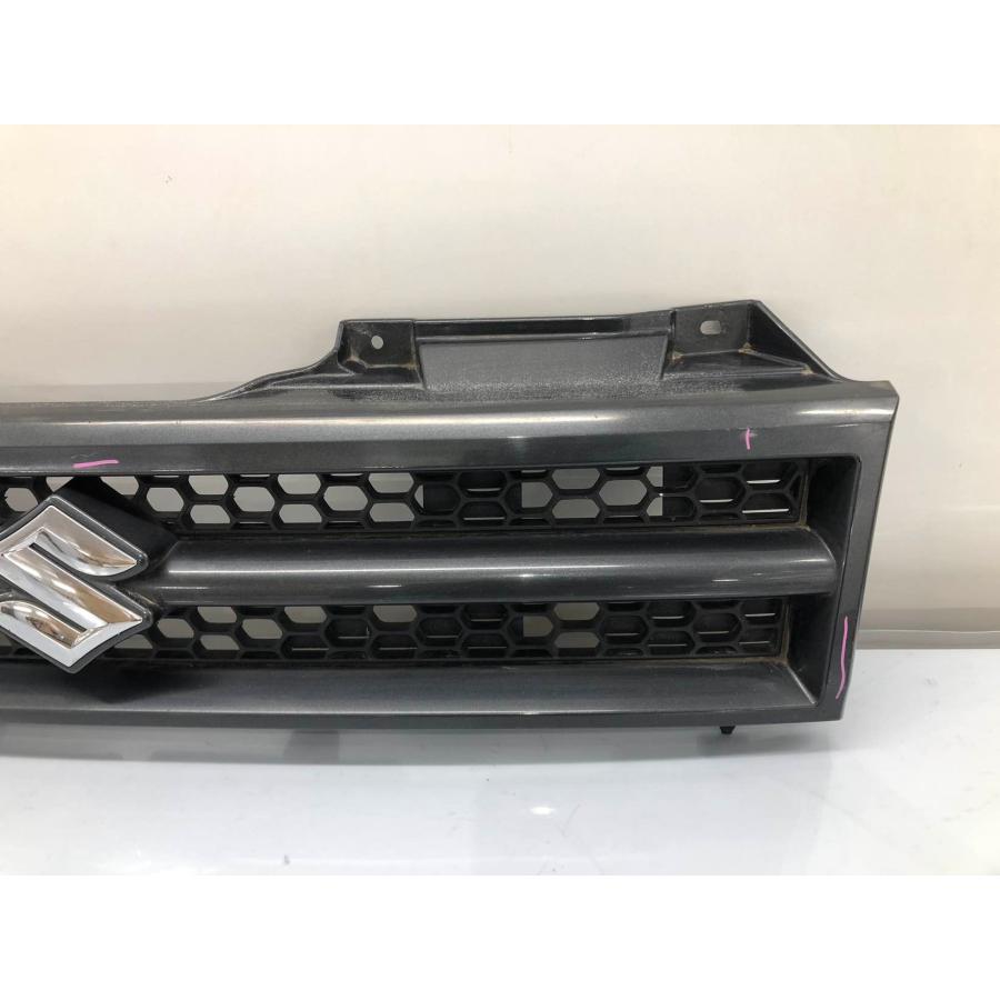 スズキ ジムニー JB23W 純正 フロントグリル 72111-76J0 グレー（G85