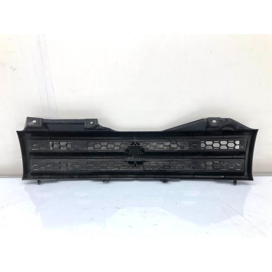 スズキ ジムニー JB23W 純正 フロントグリル 72111-76J0 グレー（G85