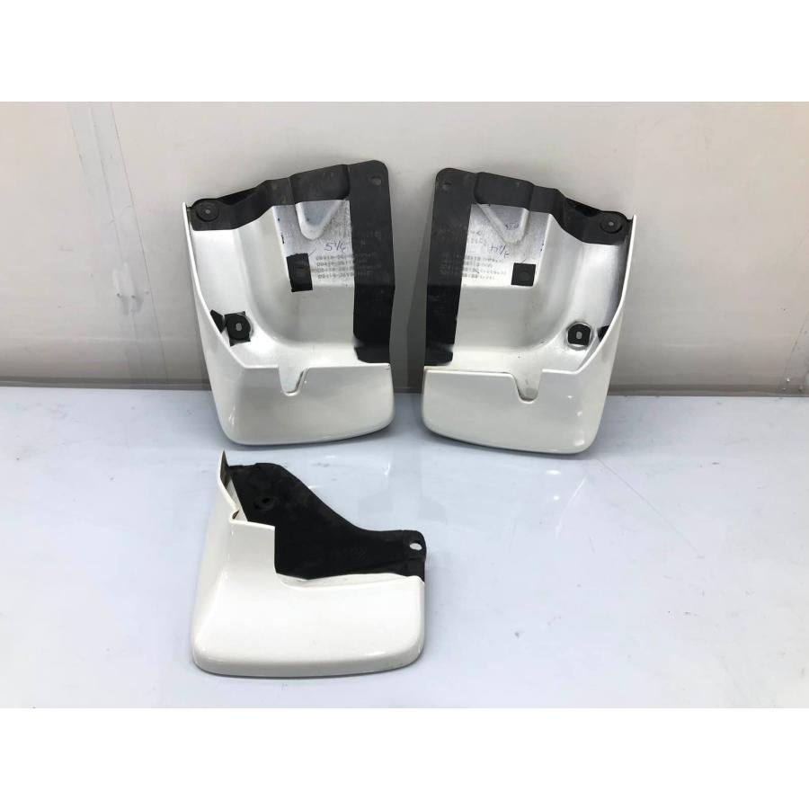 トヨタ ハイエース 200系 純正 マッドガード 左右〈右前欠品〉08414