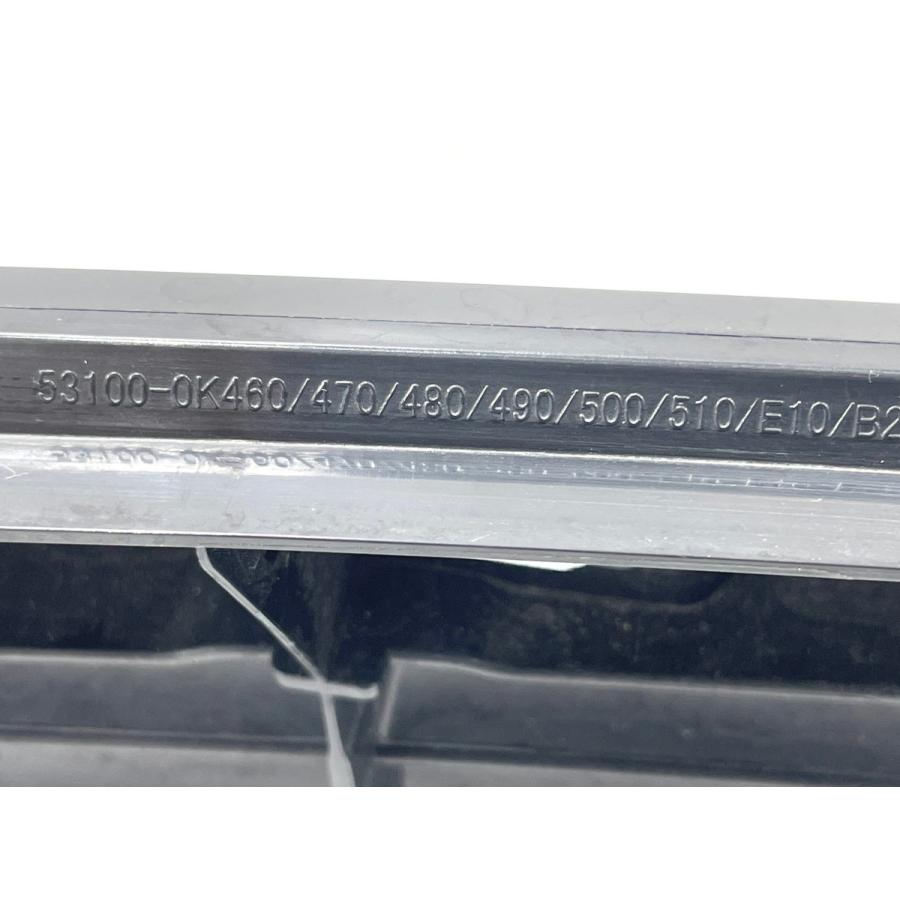 良品】 ハイラックス GUN125 純正フロントグリル 53100-0K460/53111
