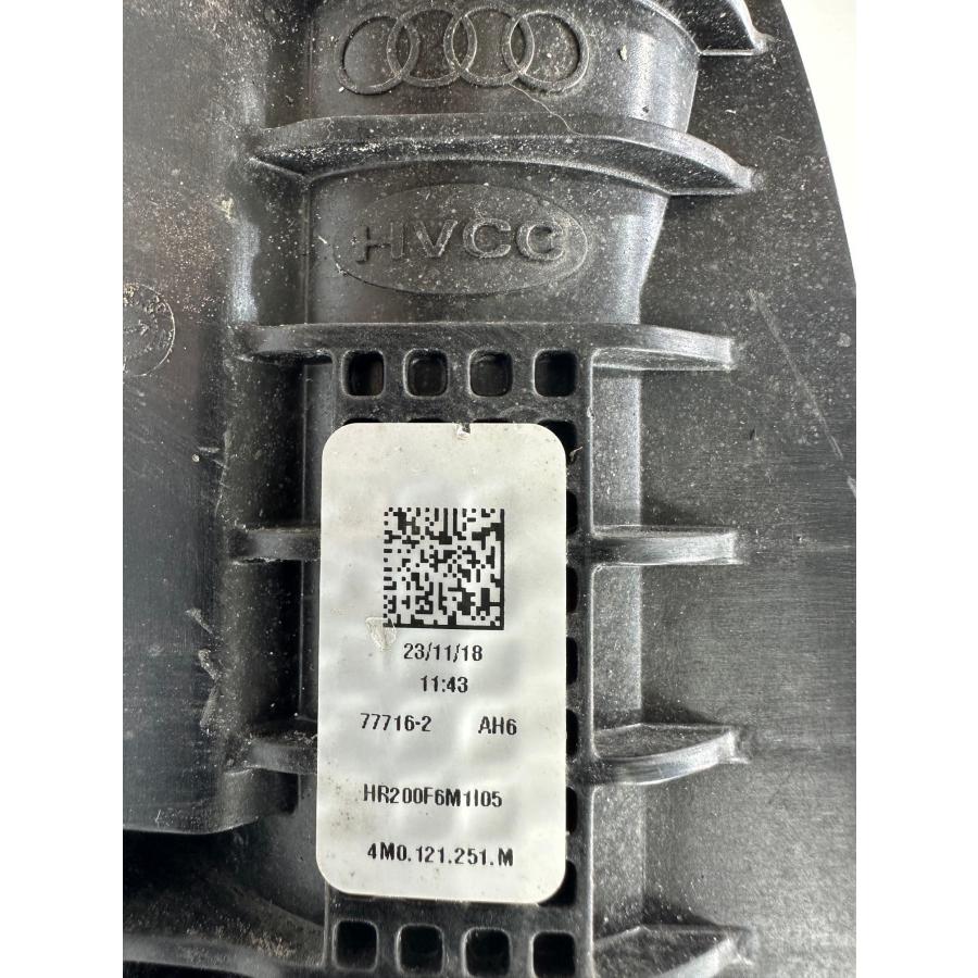 アウディ A8/S8/Q7/Q8 純正ラジエーター 4M0121251M （R4-78） : Re