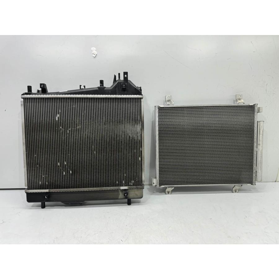 スズキ エブリィ DA17V 純正 ラジエーター コンデンサー 17700-64P70