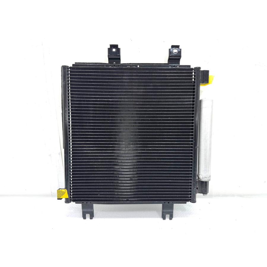 ホンダ  N-WGNのコンデンサーです N－WGN エンジン関連修理・整備 新車車両販売 コンデンサー交換