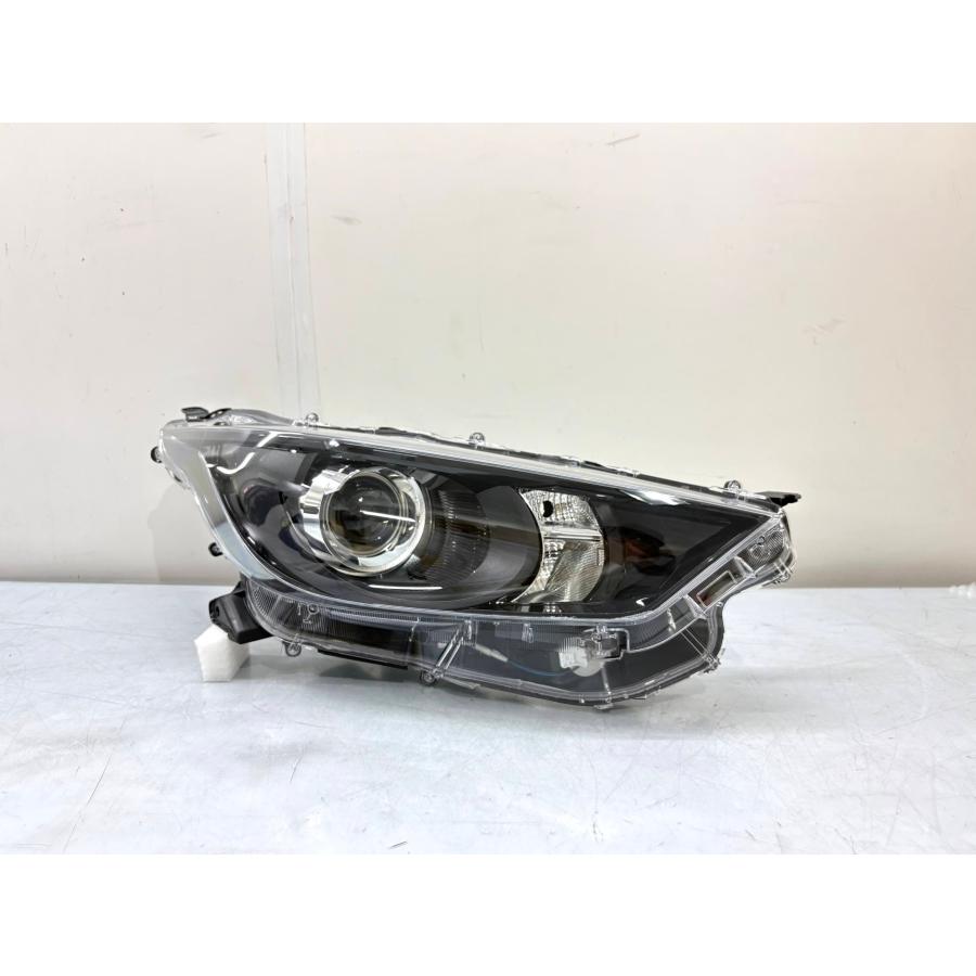 トヨタ ヤリス MXPA10 純正 ヘッドランプ 右 ハロゲン KOITO K0-1 刻印