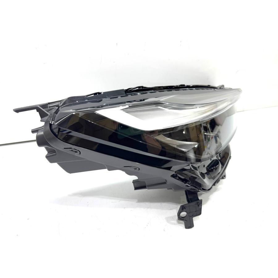 ☆美品☆ ホンダ ヴェゼル e:HEV RV5/6 純正 右 LED ヘッドライト