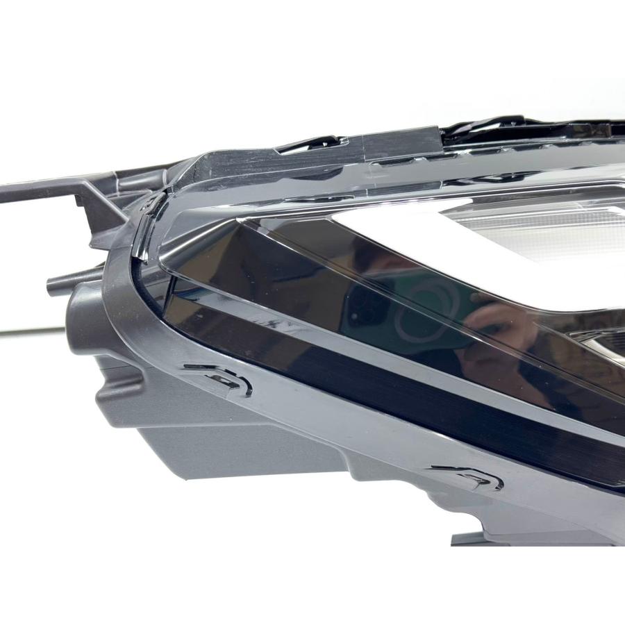 ☆美品☆ ホンダ ヴェゼル e:HEV RV5/6 純正 右 LED ヘッドライト
