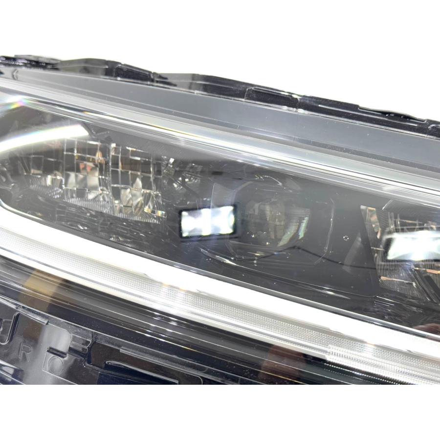 ☆美品☆ ホンダ ZR-V RZ3/4/5/6 純正 右 LED ヘッドライト KOITO100