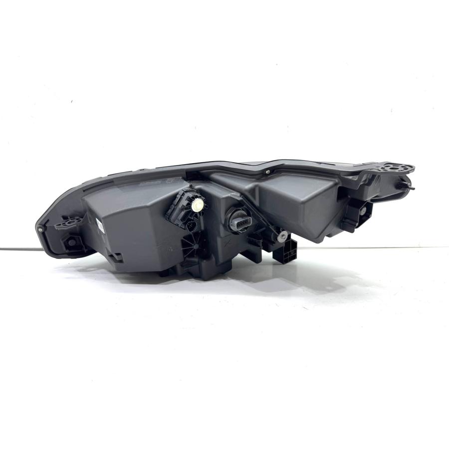 ☆美品☆ ホンダ ZR-V RZ3/4/5/6 純正 右 LED ヘッドライト KOITO100