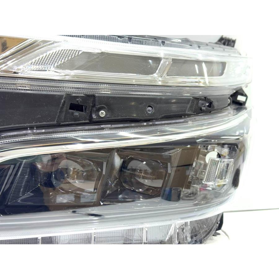 トヨタ ヴォクシー ZRR80W/85W 煌 後期 純正 左 LED ヘッドライト