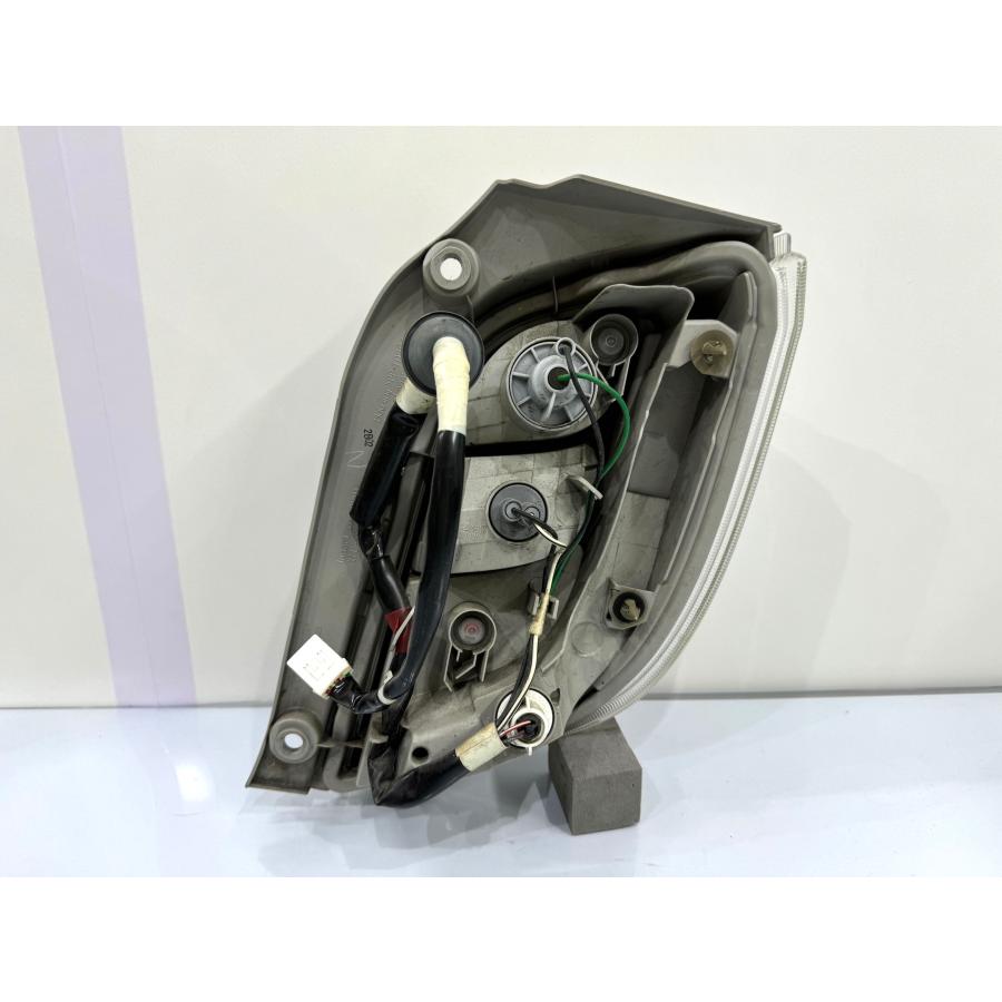 ミライース LA300S 純正テールライト 左 TOKAIDENSO20511L （Z11-49
