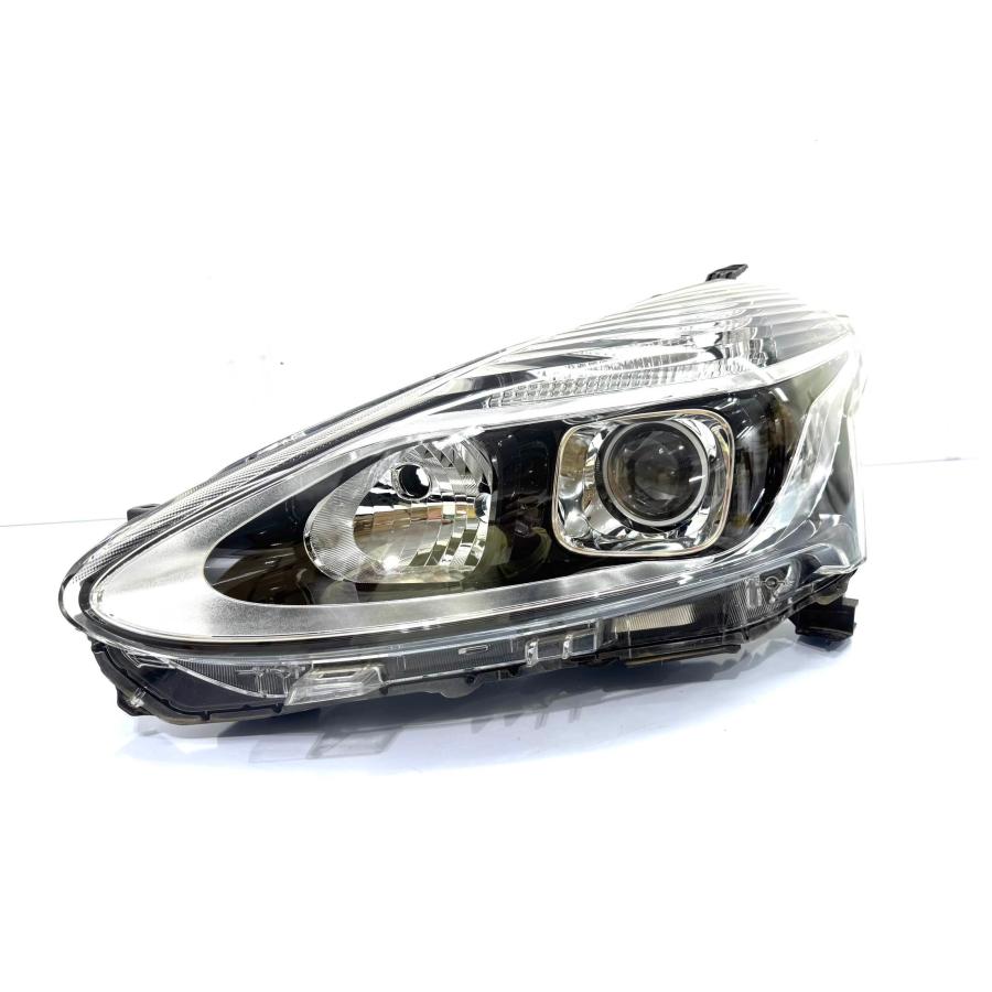 トヨタ シエンタ NSP170G 後期 純正 左 ハロゲンヘッドライト KOITO52