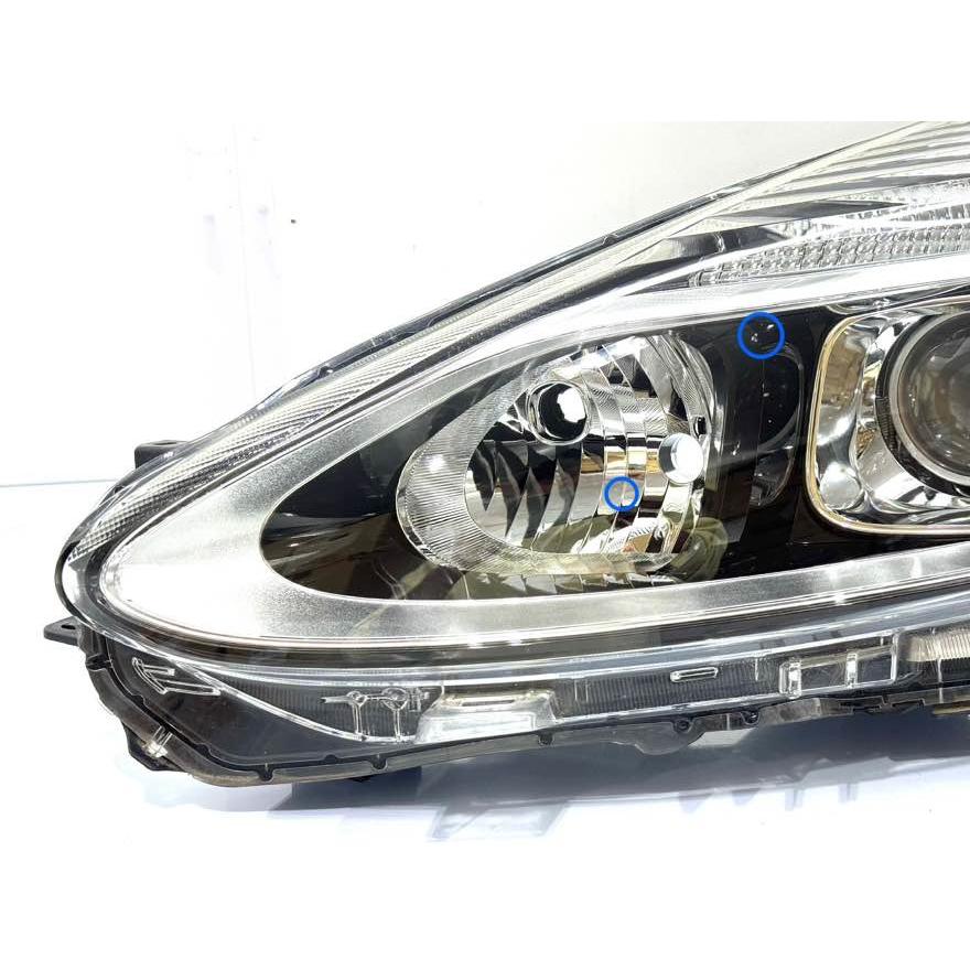 トヨタ シエンタ NSP170G 後期 純正 左 ハロゲンヘッドライト KOITO52