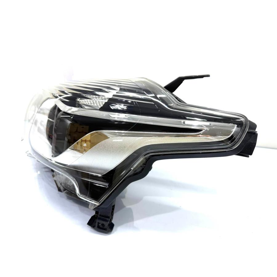 トヨタ シエンタ NSP170G 後期 純正 左 ハロゲンヘッドライト KOITO52