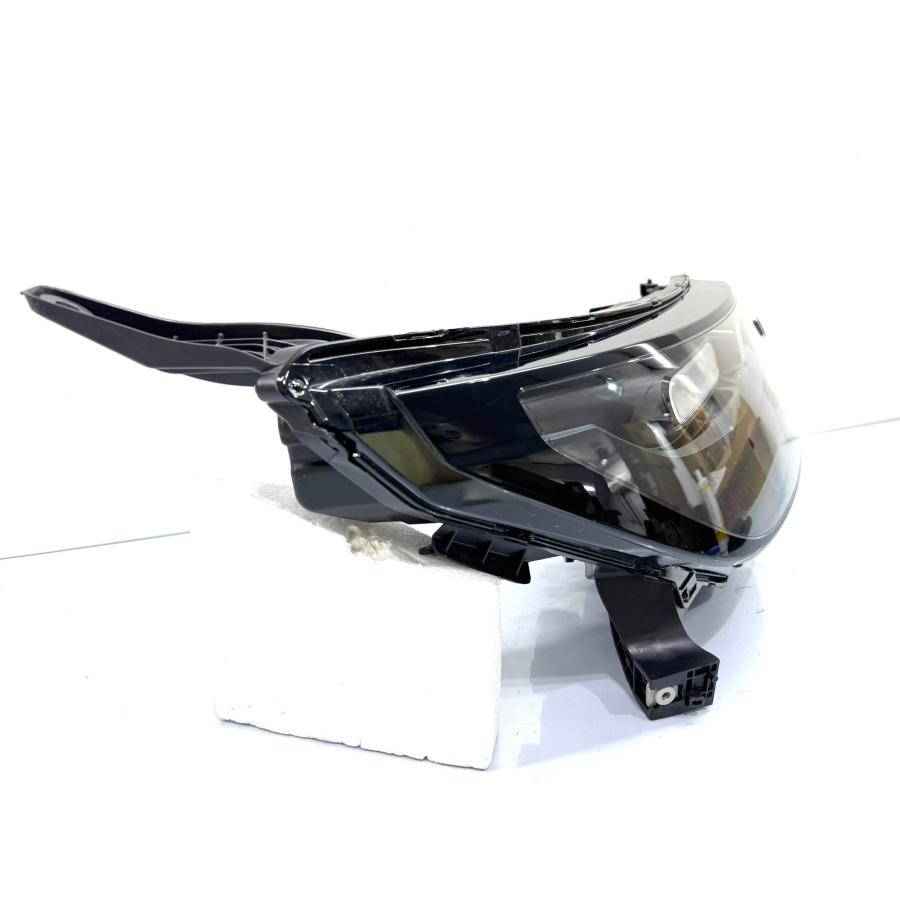 ☆良品☆ ホンダ フリード GT 純正 右 LED ヘッドライト STANLEY W7423