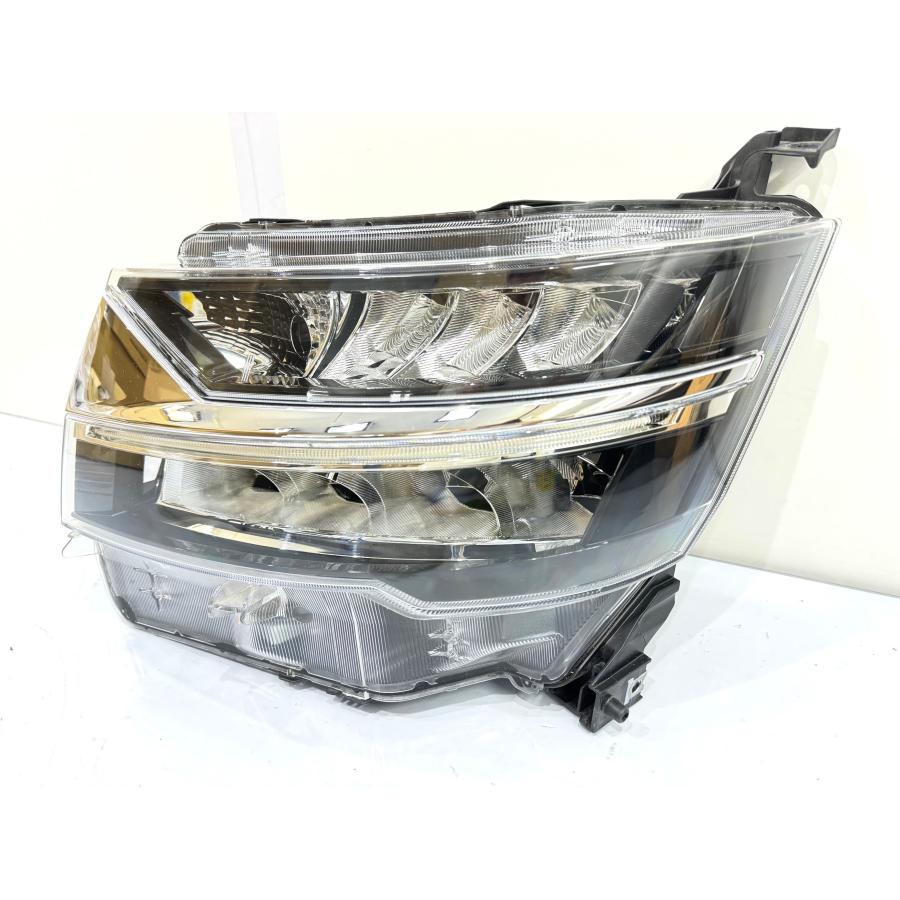 DAIHATSU　ムーヴ　LA160S 左ヘッドライト　新品 美品/破損無】ムーヴカスタム LA150S/LA160S 後期 純正LEDヘッドライト