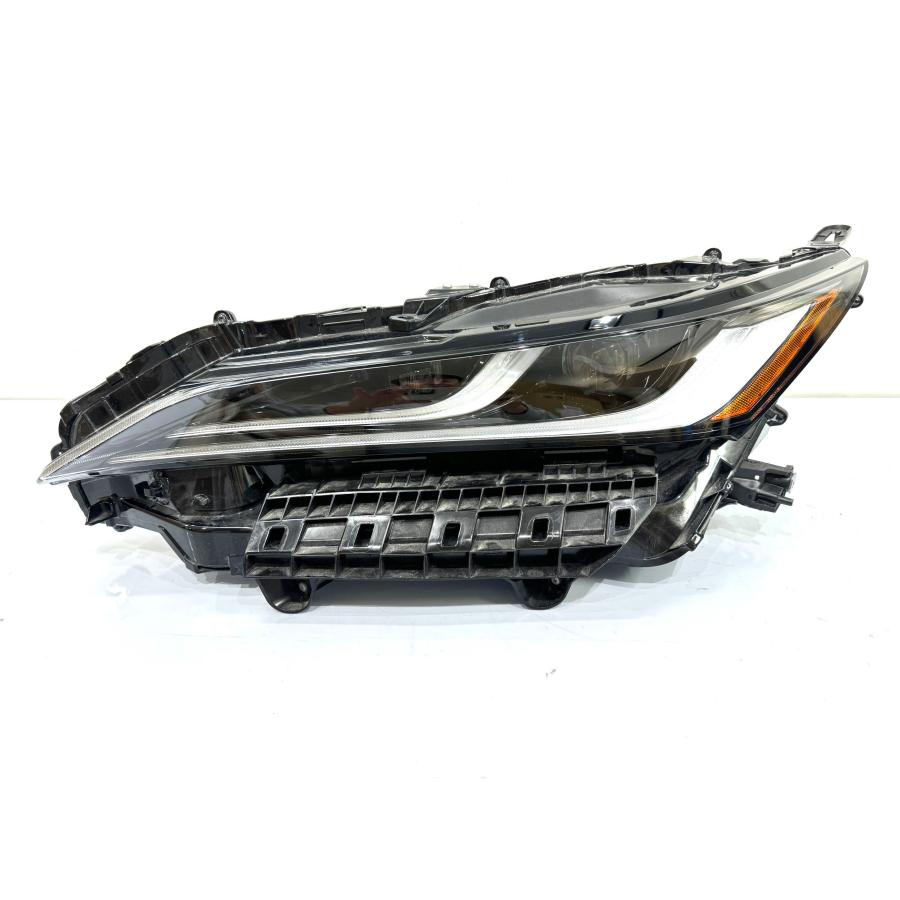 トヨタ　ハリアー　80系　右ヘッドライト ハリアー80 MXUA80/AXUH80 純正LEDヘッドライト 右 KOITO48-233