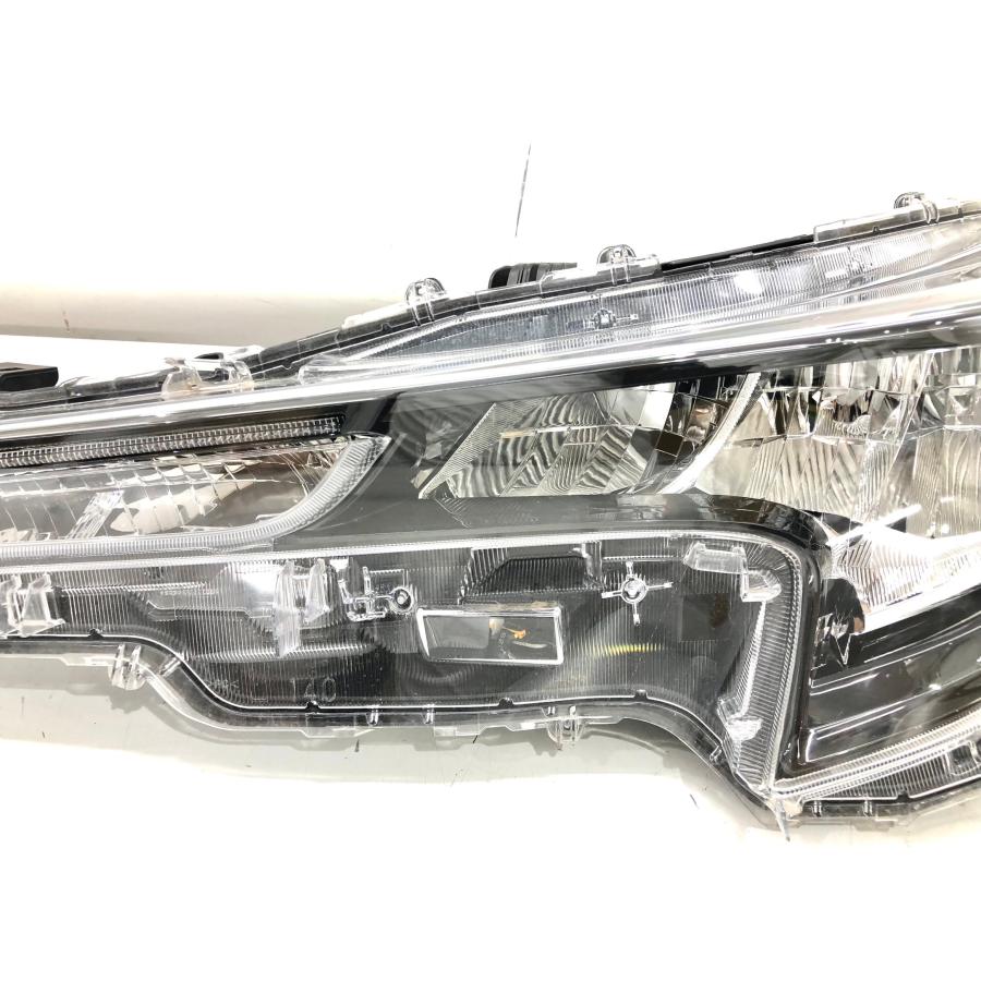 ♪レンズ綺麗♪カローラツーリング NRE210 純正 ヘッドランプ 左 LED