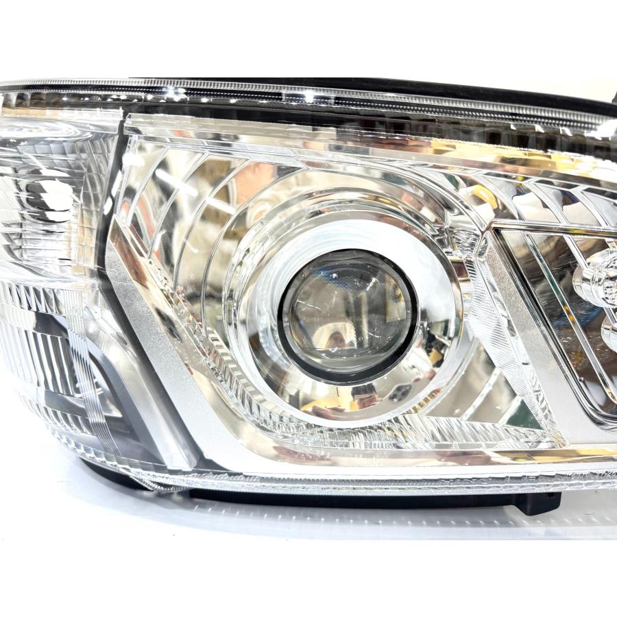 良品】ダイナ/デュトロ XZU700系 12V 純正LEDヘッドライト 右