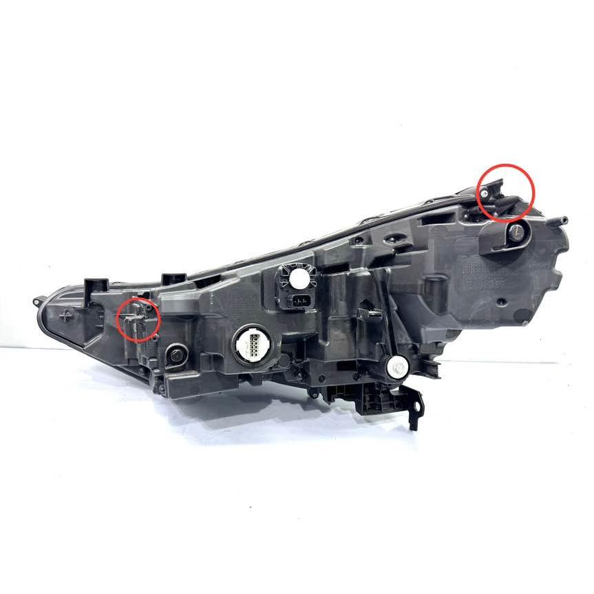 ヴェゼル　RV5 LEDヘッドライト STANLEY W5884 ホンダ ヴェゼル RV5/6 純正 右 LED ヘッドライト STANLEY W5884 刻印