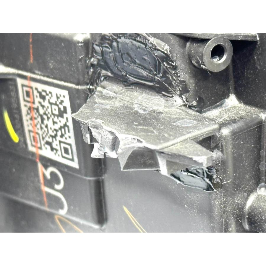 ホンダ ヴェゼル RV5/6 純正 右 LED ヘッドライト STANLEY W5884 刻印