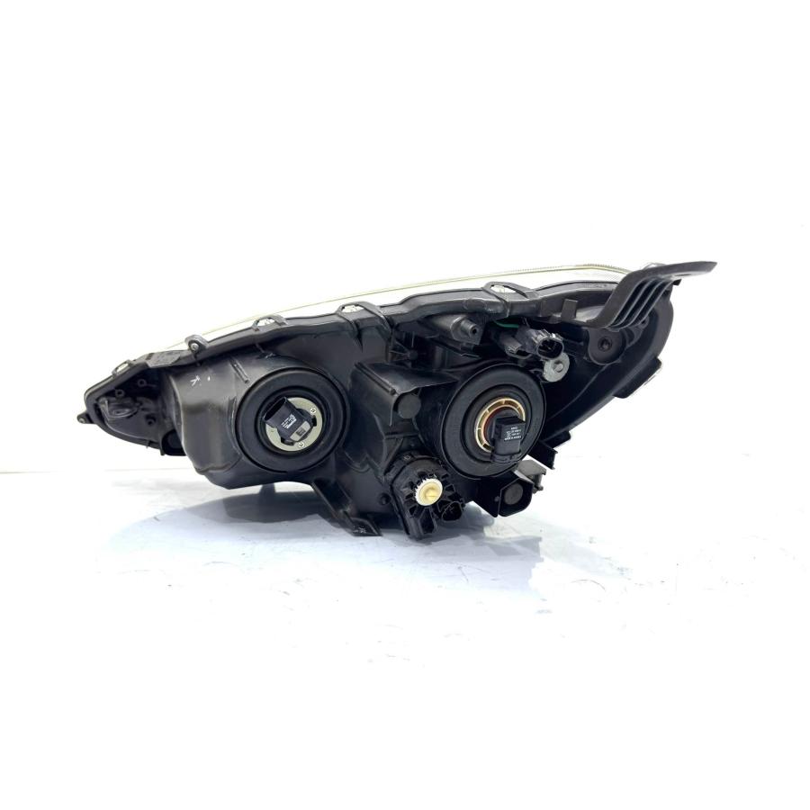 ☆研磨美品☆ トヨタ アクア NHP10 前期 純正 右 ハロゲンヘッドライト