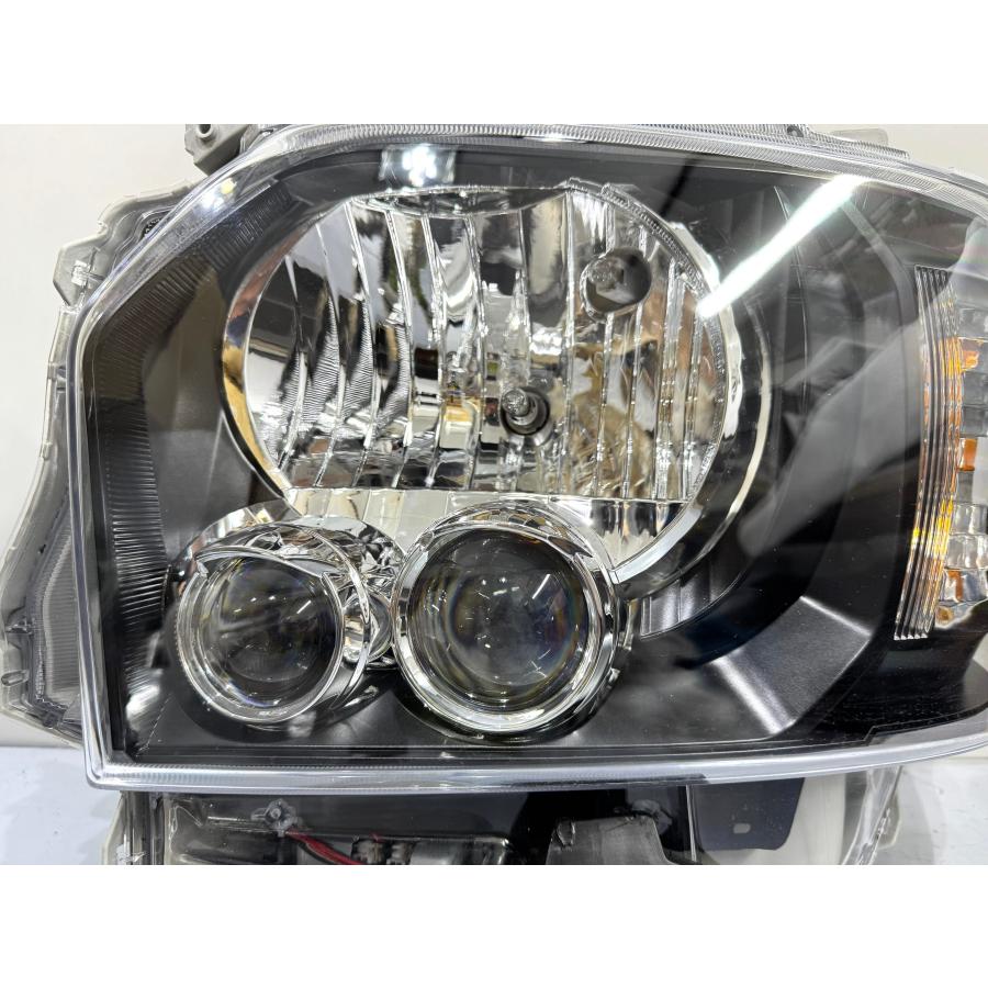 トヨタ　200系４型　ハイエース　ヘッドライト　左右　中古　社外品 社外】200系 ハイエース 4型/5型/6型 LEDヘッドライト 左 インナー