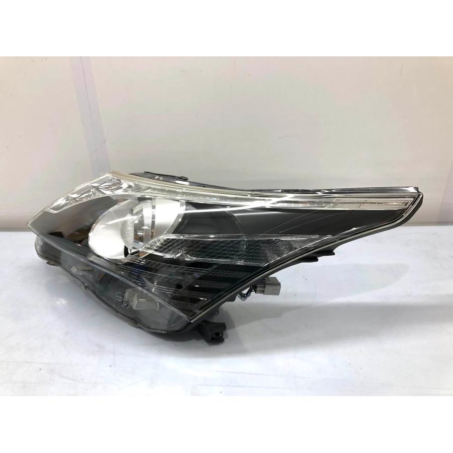 トヨタ アベンシス ZRT272W 純正 ヘッドランプ 左 HID KOITO05-27 刻印