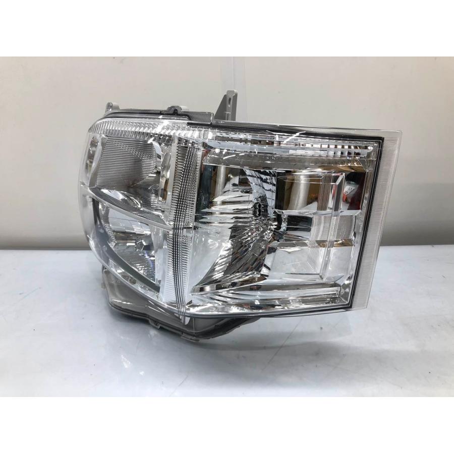 ♪未使用 美品♪ハイエース 200系 3型 純正 ヘッドランプ 左 HID