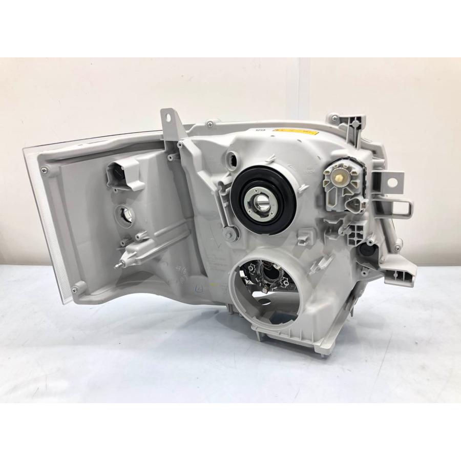 ♪未使用 美品♪ハイエース 200系 3型 純正 ヘッドランプ 左 HID