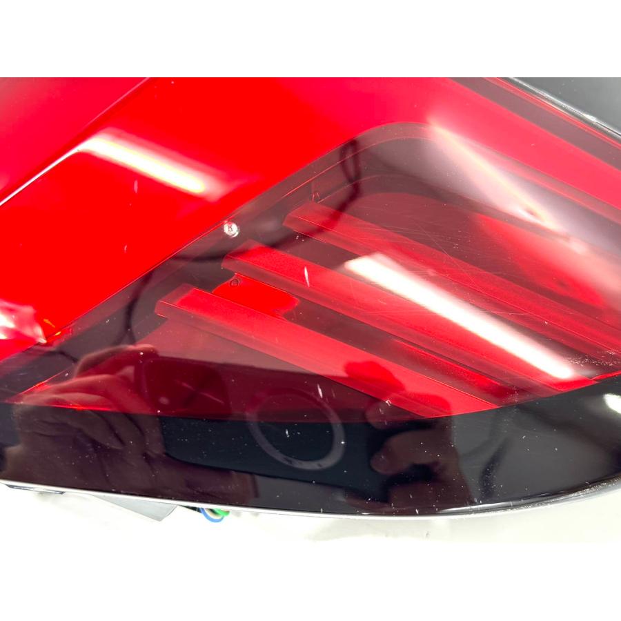 ホンダ オデッセイ RC1/2/4 後期 純正 右 テールライト AL19C138 （Z23