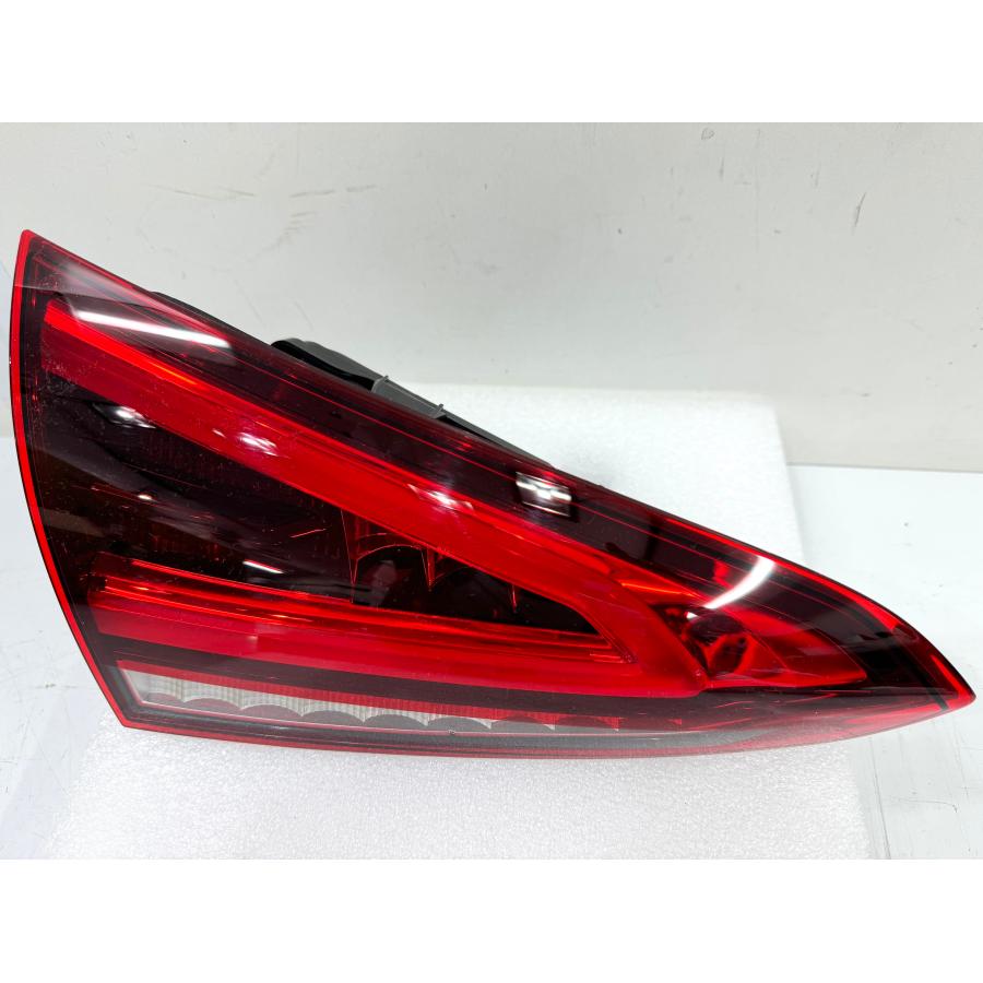 良品】ベンツ W177 Aクラス 純正テールライト 左 A1779061900