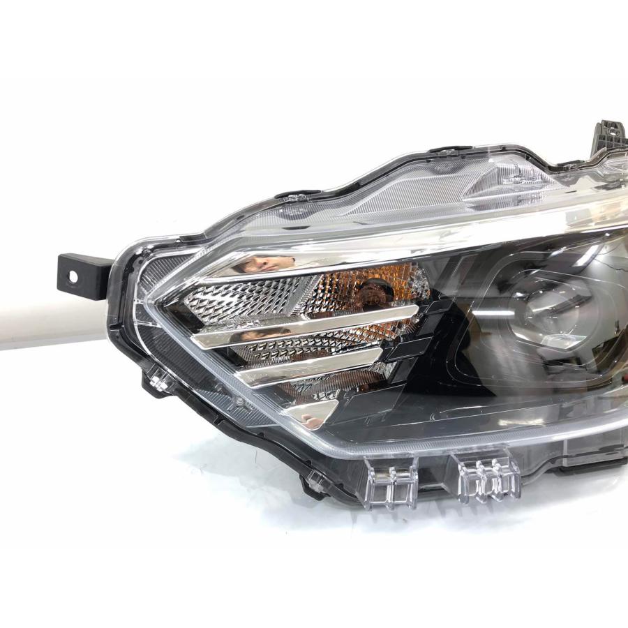 車 デイズ B46W 左ヘッドランプ・ヘッドライト X コイト 100-23775