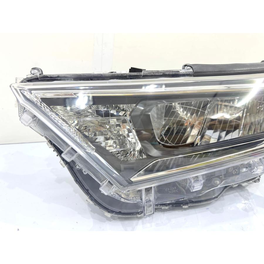 50系 RAV4 前期 左　ヘッドライト　LED MXAA52　AXAH52 レンズ綺麗】RAV4 MXAA52/AXAH52 純正LEDヘッドライト 左 STANLEY 42