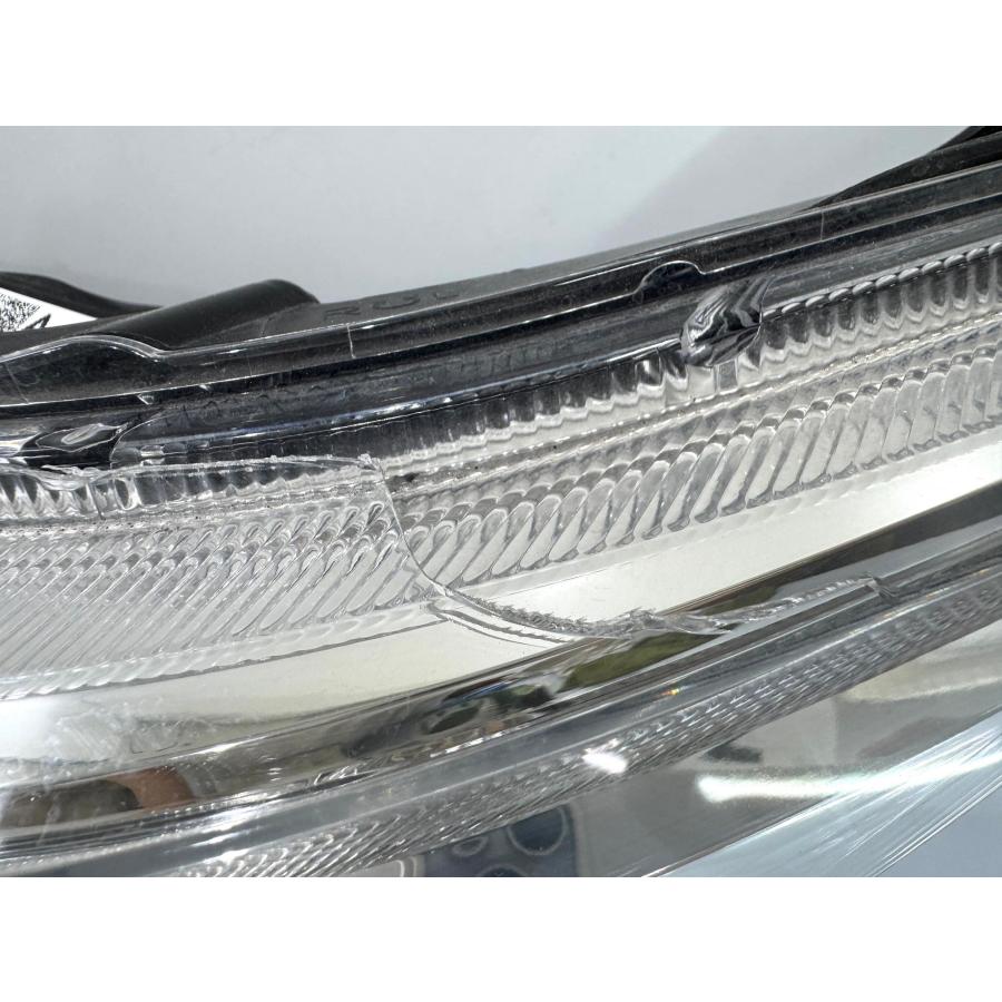 ノア ZRR80W 後期 純正LEDヘッドライト 左 ICHIKOH 28-239/刻印A （Z25