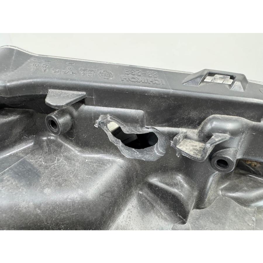 ノア ZRR80W 後期 純正LEDヘッドライト 左 ICHIKOH 28-239/刻印A （Z25