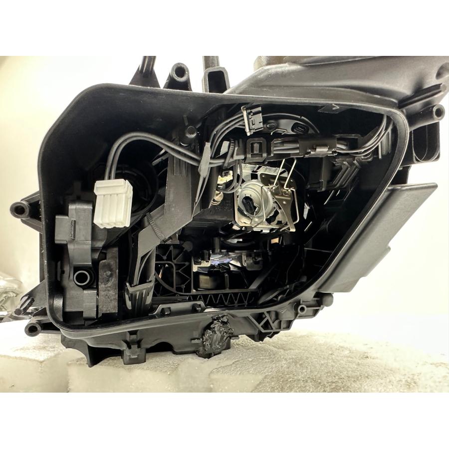 ポルシェ718/ケイマン ボクスター982 純正ヘッドライト 右 982.941.020