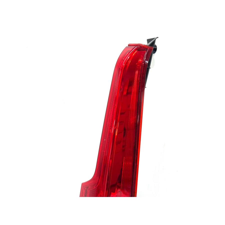 ☆美品☆ ダイハツ ムーヴ LA150S LA160S 純正 右 テールライト