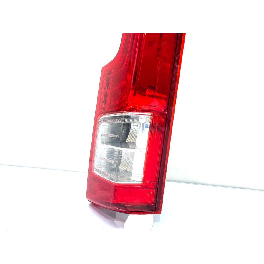 ☆美品☆ ダイハツ ムーヴ LA150S LA160S 純正 右 テールライト