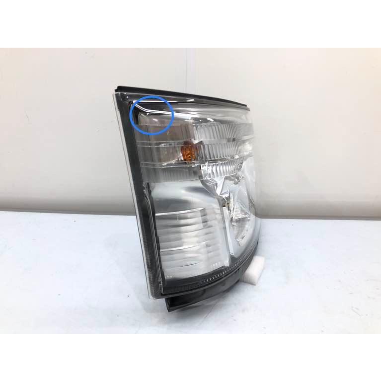 ♪小傷♪ダイナ XZU700 純正 ヘッドランプ 右 LED 24V 81110-37780