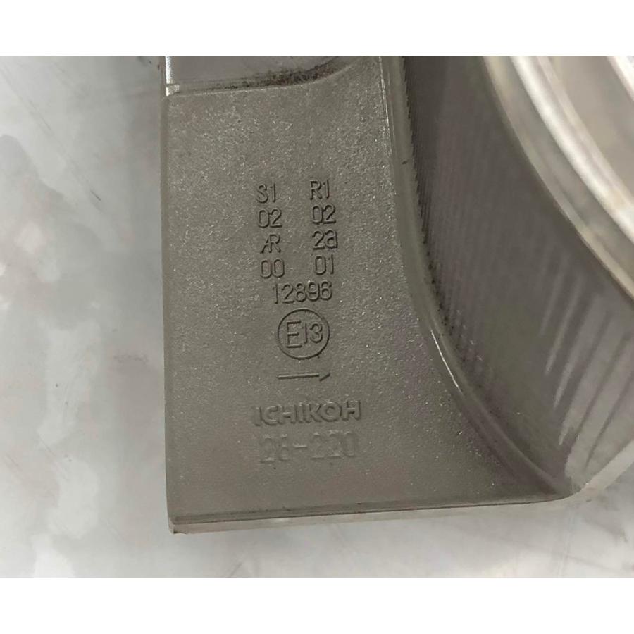 トヨタ ヴォクシー ZRR70 後期 純正 テールランプ 右 ICHIKOH28-220